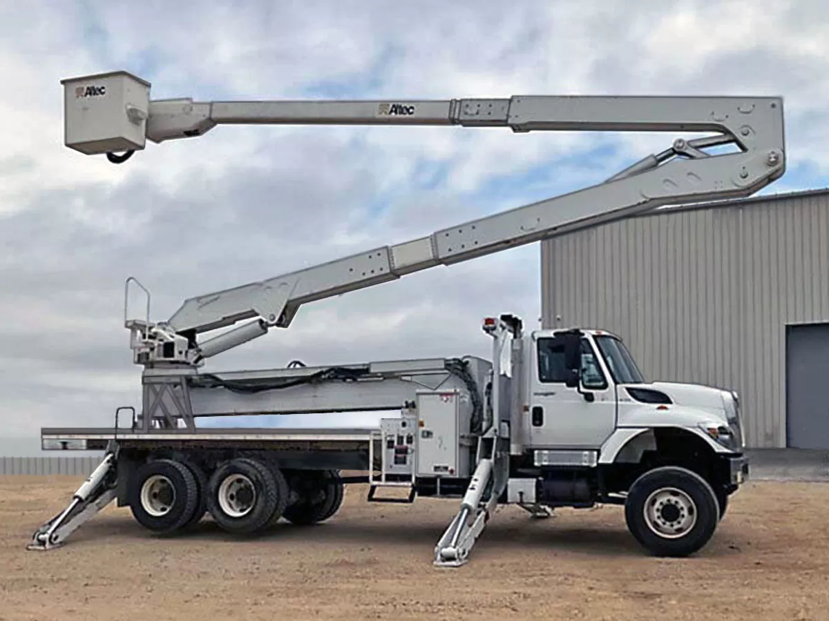 Bucket Truck 2