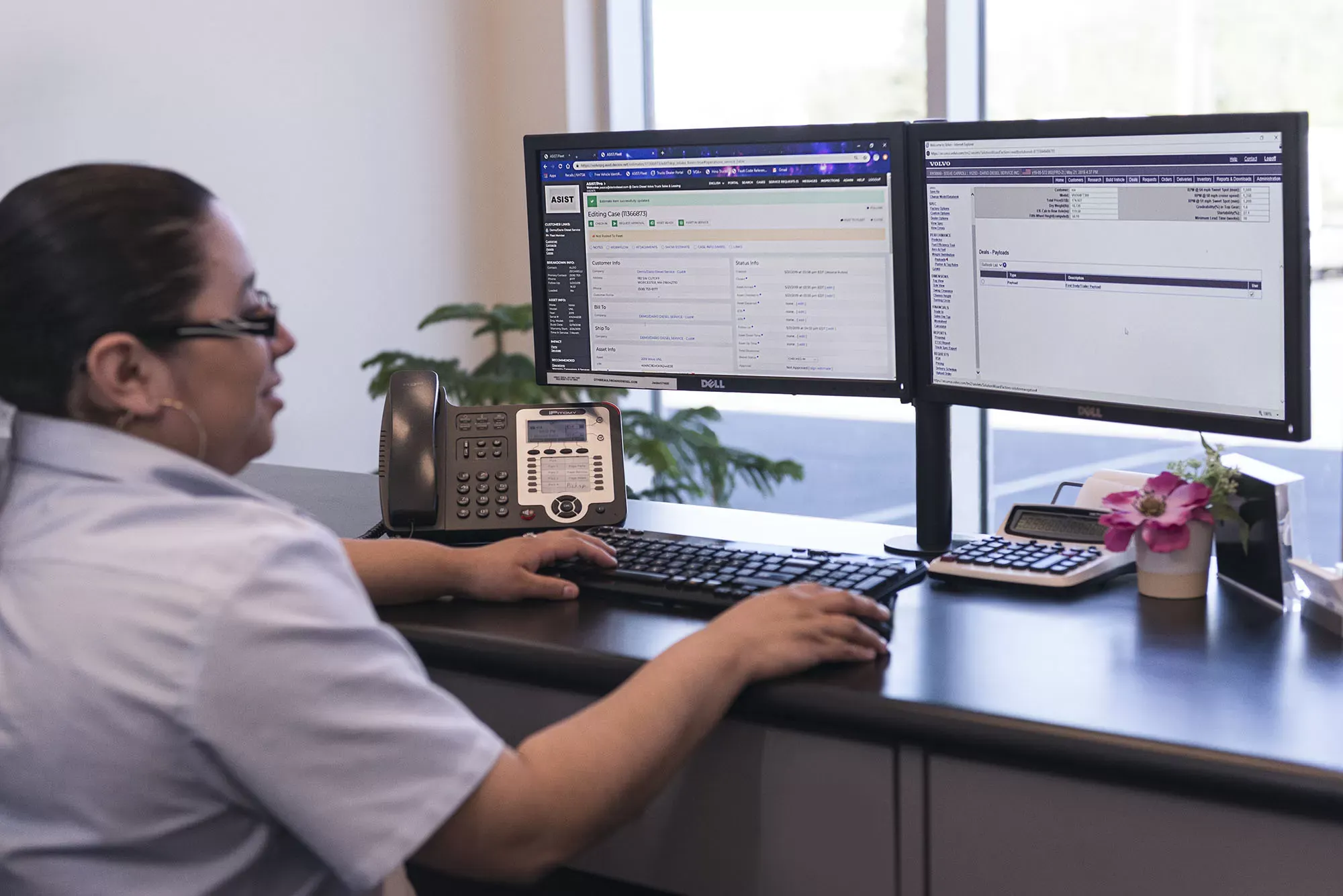 Dario Diesel service advisor at workstation