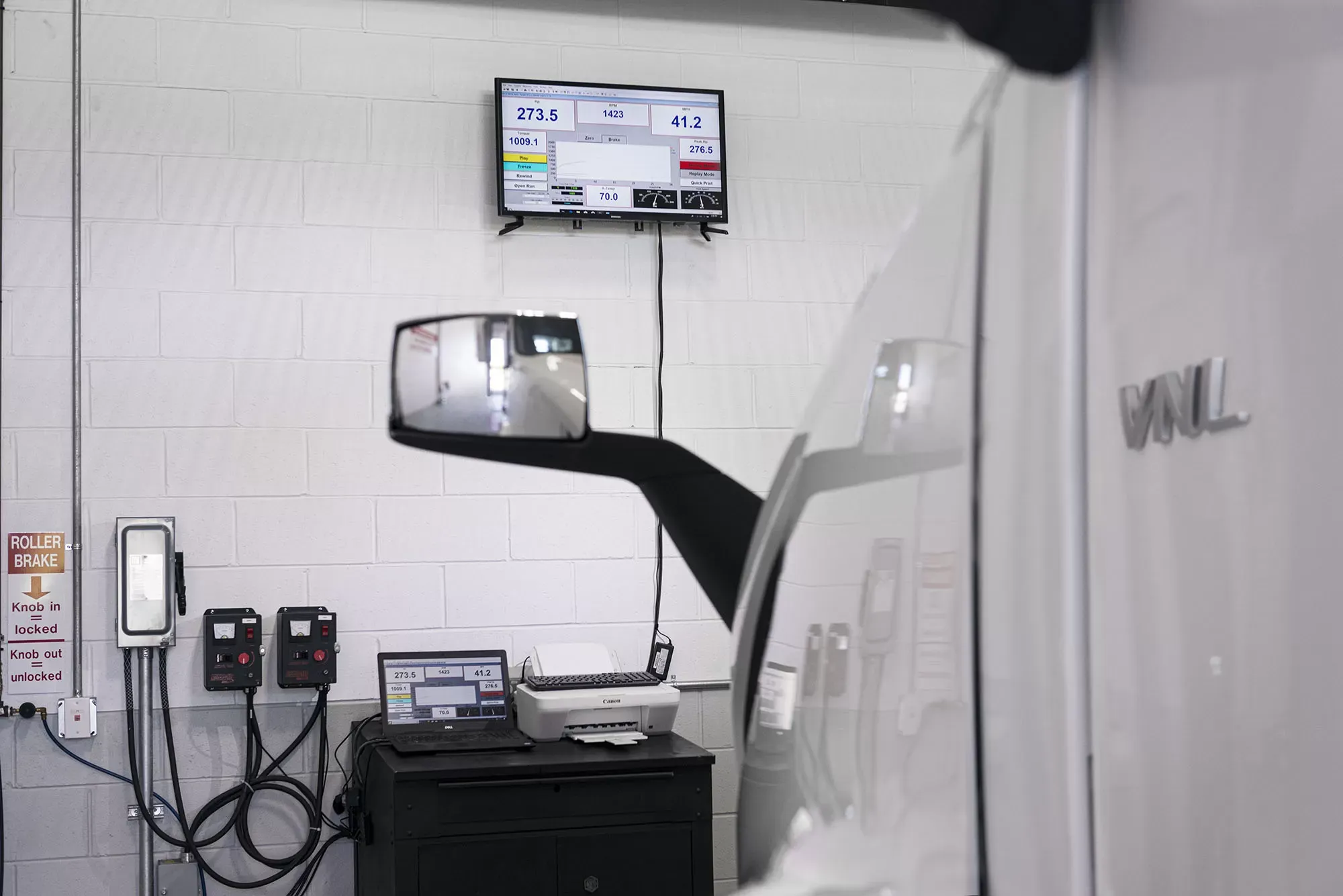 Dynamometer control panel and readout display
