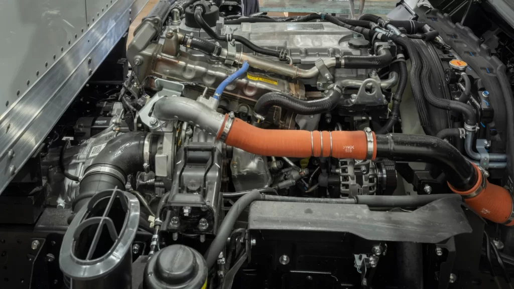 Isuzu Work Truck Engine | Reynolds Isuzu Truck