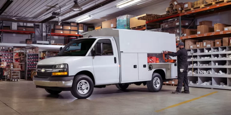 2025 Chevrolet Express Cutaway